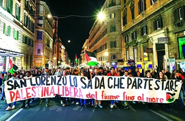 Dünya Sumud İçin Ayakta!